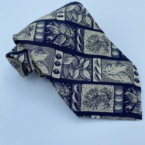 Braemore 100% Italian Silk Tie Made In Canada Blue & Light Gold Floral Block‎